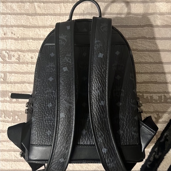 Small/Medium MCM Backpack NEW W/O tags - Picture 3 of 7
